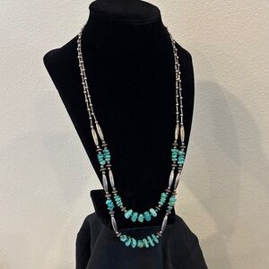 Chic Silver and Turquoise Beaded Necklace